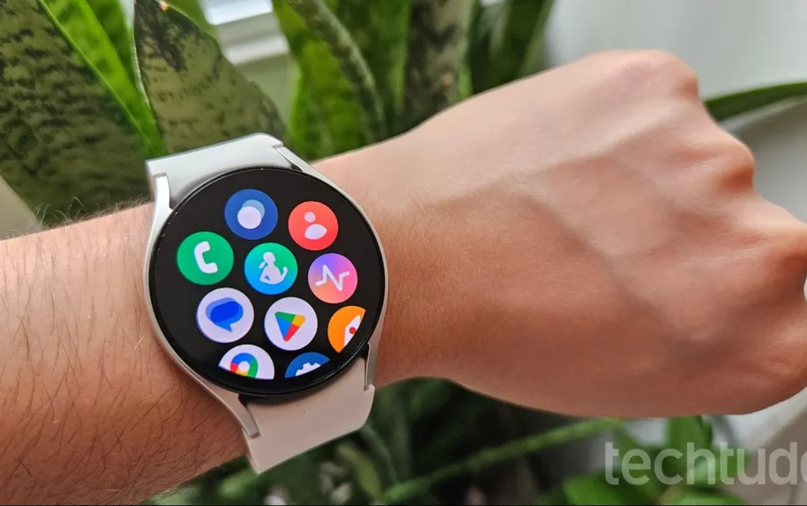 smartwatches, dispositivos inteligentes, relógios inteligentes