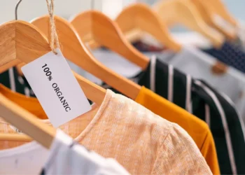 roupas sustentáveis, indústria da moda ecológica, vestuário sustentável