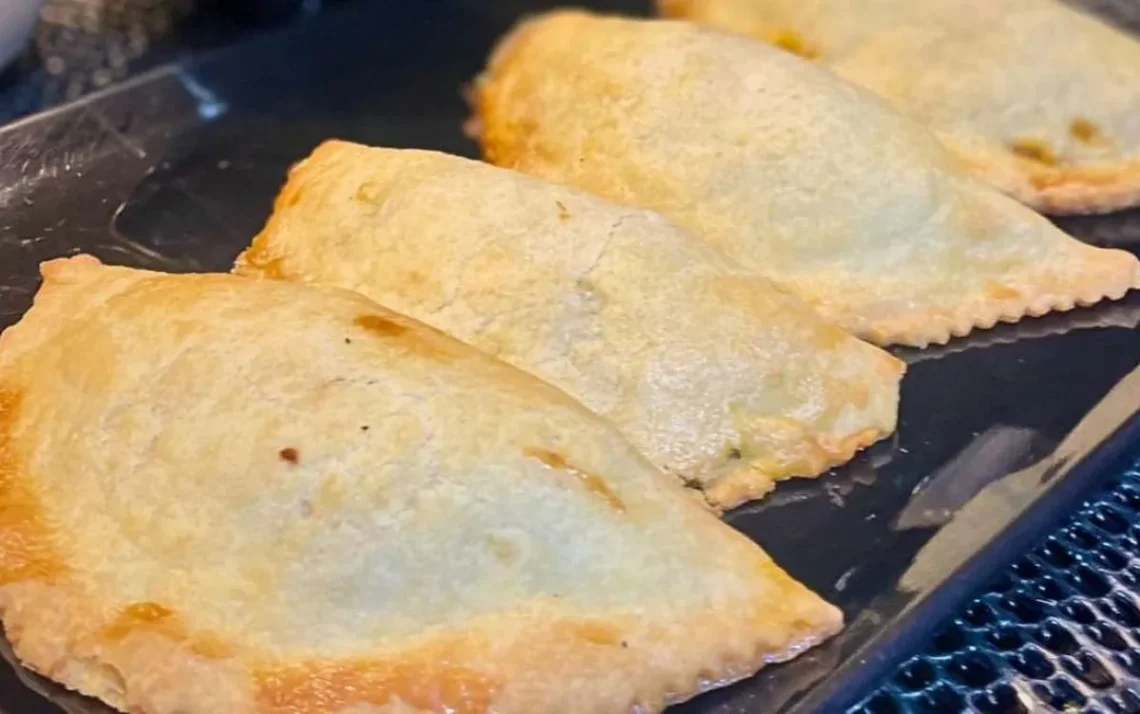 salgado assado, massa recheada, receita de forno