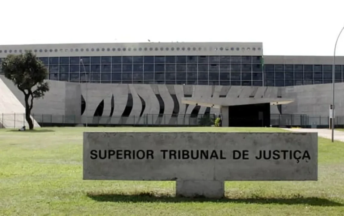 decisão relevante, importante entendimento, questão jurídica de destaque