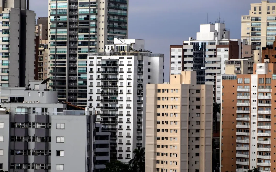 crescimento, em réaler, setor imobiliário, mercado imobiliário, expansão.