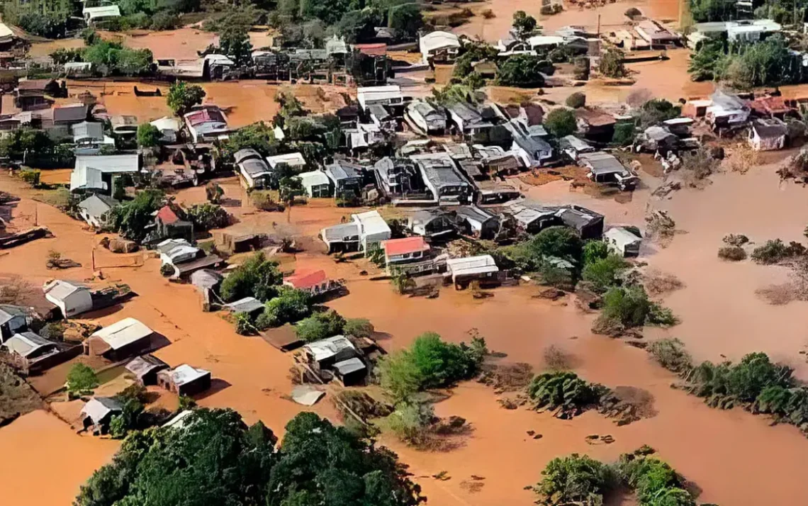 inundações, cheias, inundação;