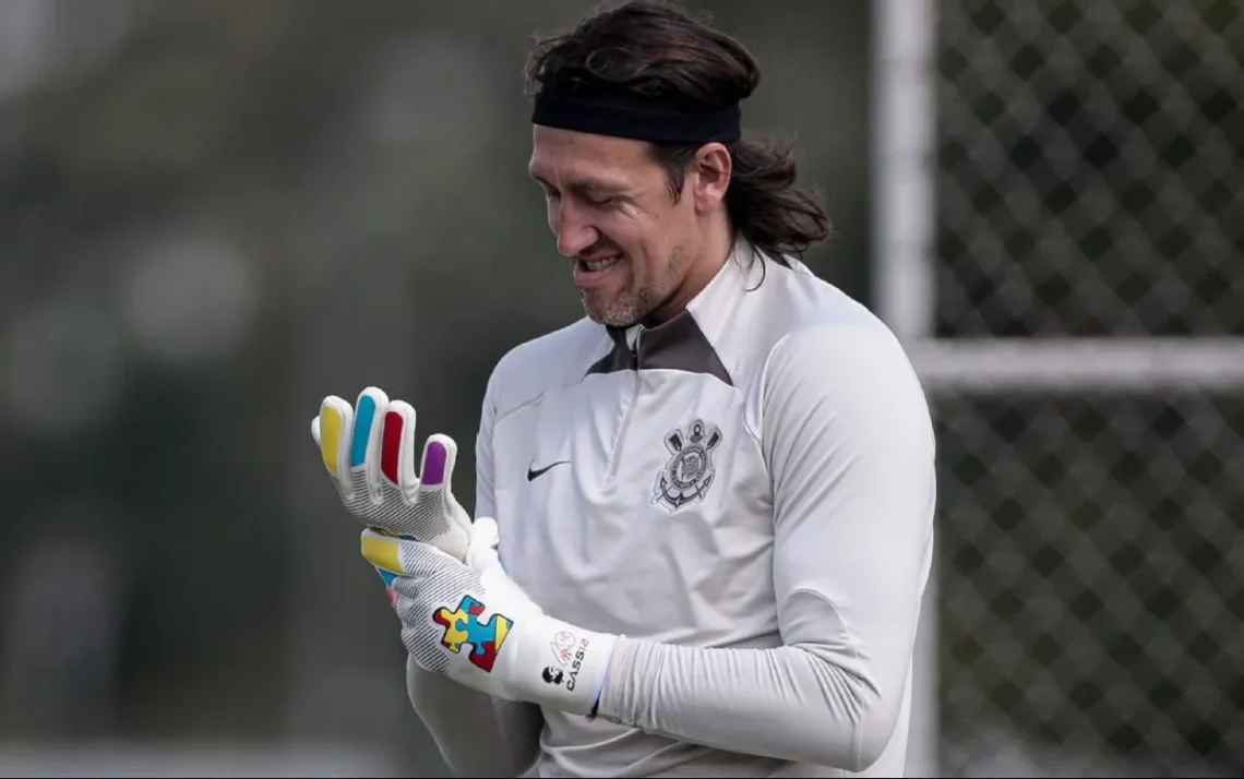 Cássio treina em clima de despedida no Corinthians, e reunião deve selar rescisão - Foto: @ ESPN - Todos os direitos: @ ESPN