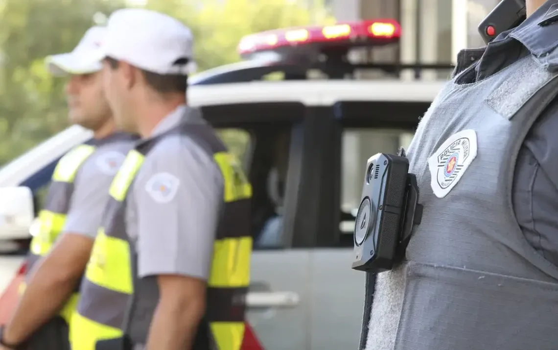 câmeras de corpo, equipamentos de vídeo;