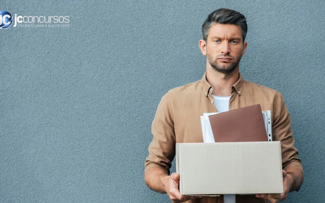 solicitar, demissão, deixar, empregos voluntariamente, mobilidade, voluntária no, mercado de, trabalho;