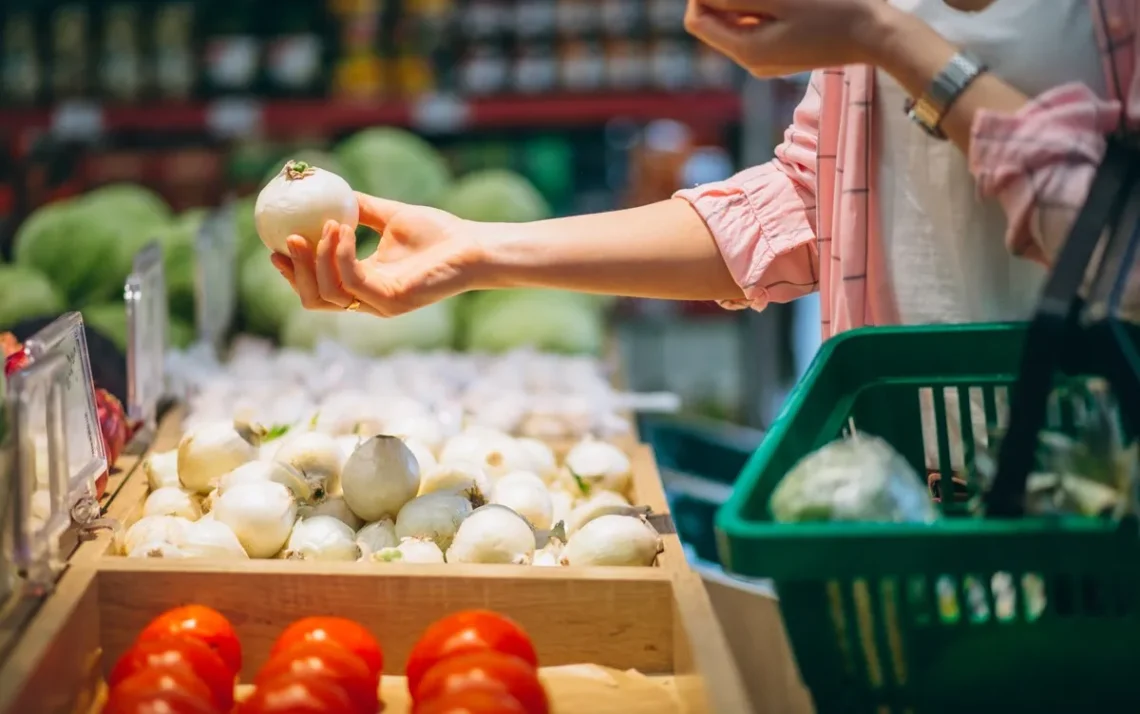 cesta, alimentar, conjunto, de alimentos, itens, essenciais;