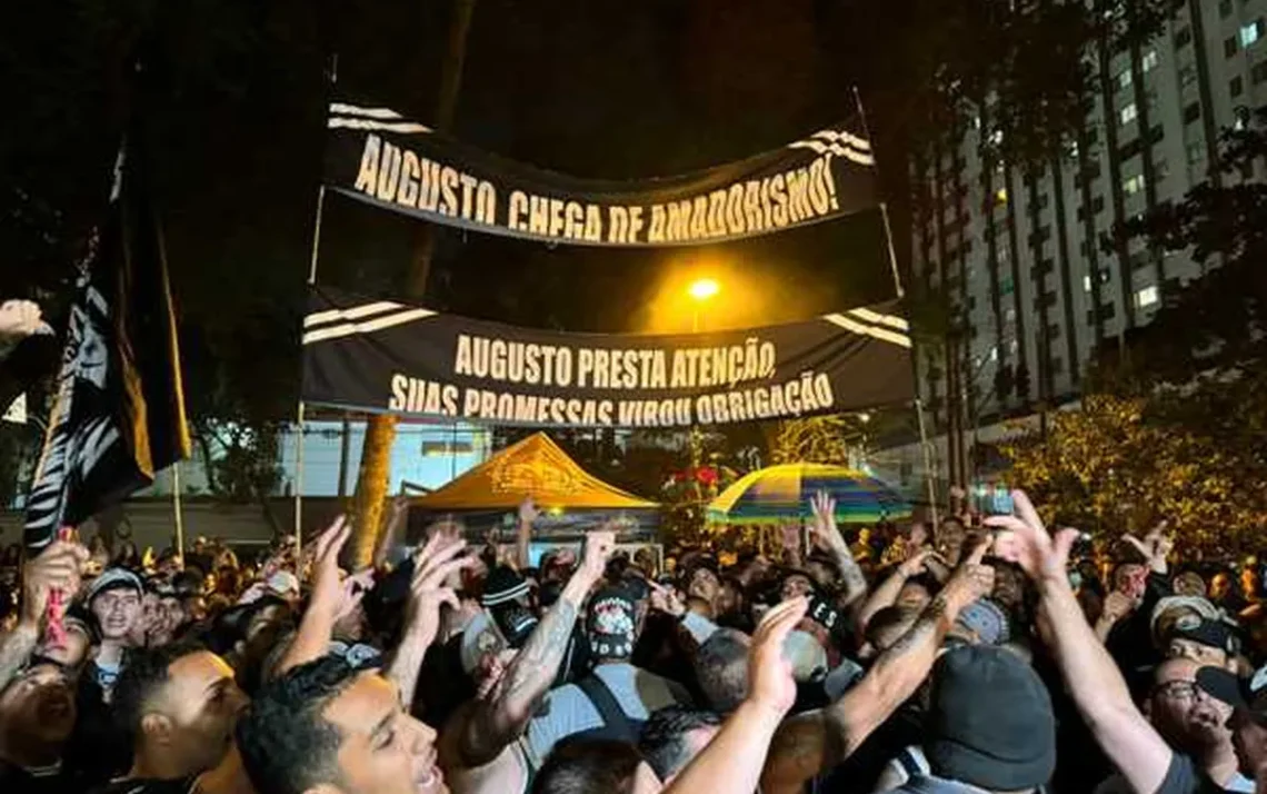 presidente, dirigente, gestão;