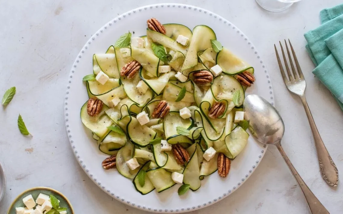 courgette, zucchini;