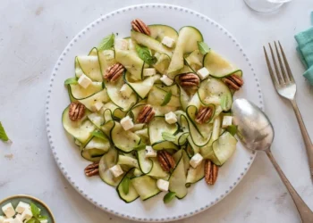 courgette, zucchini;