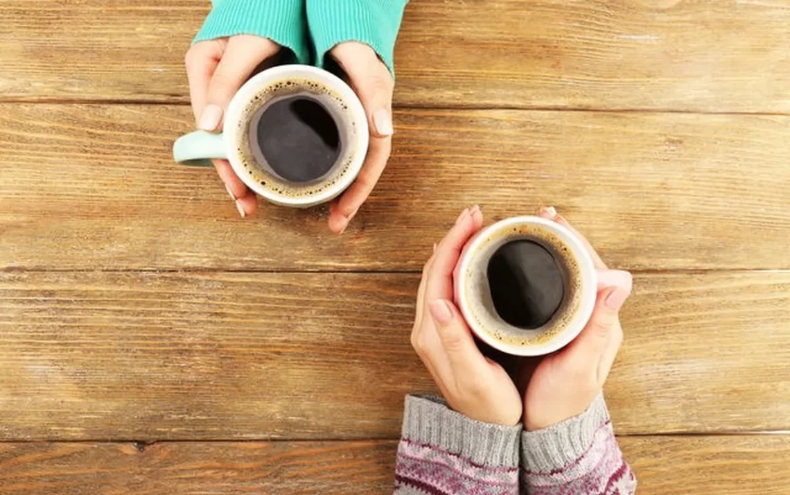 bebida de café, grãos de café, café em pó, cafeína;