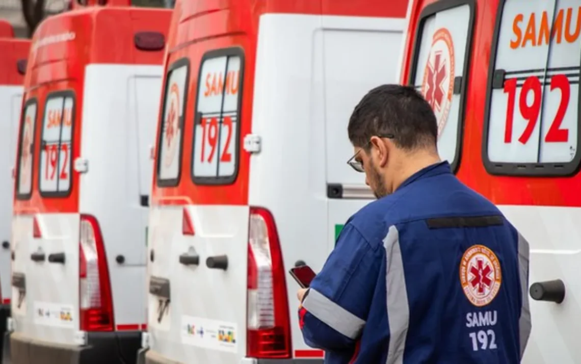 Serviço Móvel de Urgência, Urgente Assistência Móvel, SAMU, Serviço de Emergência Móvel;