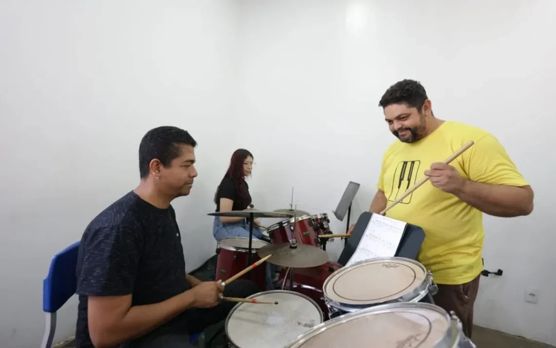 Escola de Música, cursos de música, cultura musical;