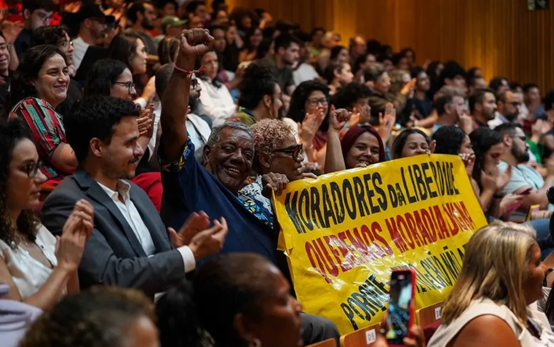 Bairros, Populares, Comunidades, Carentes, Áreas, de Risco;