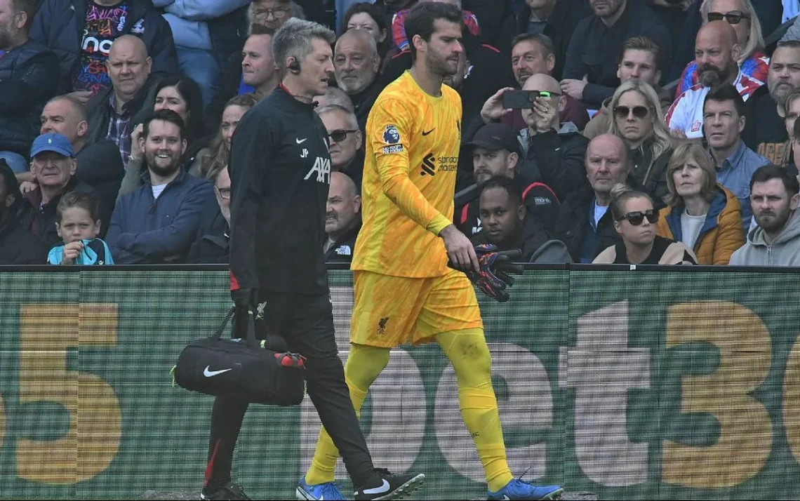 goleiro, jogador, atleta;