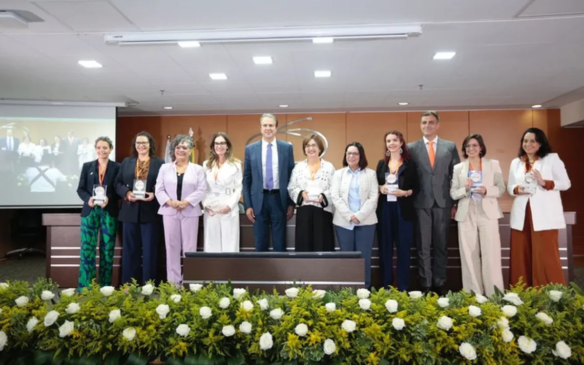 mulheres, gênero, educação;